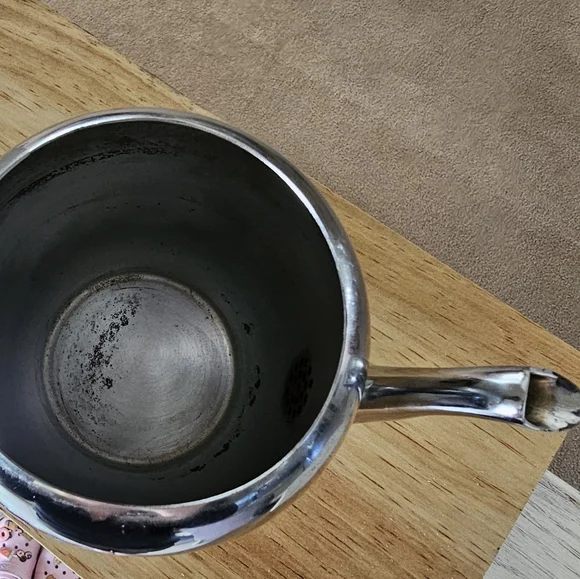 Elegant Silver Teapot - Picture 3 of 4